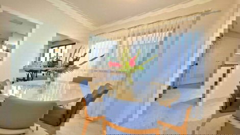 Apartment in Jurerê with Sea View