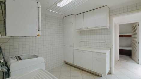 Casa Pé na areia em Juquehy com 4 suítes
