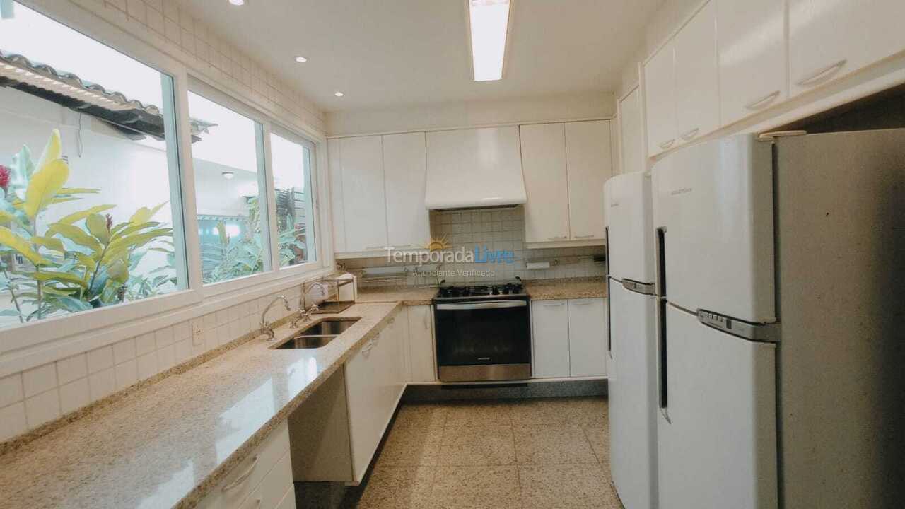 Casa para aluguel de temporada em São Sebastião (Juquehy)