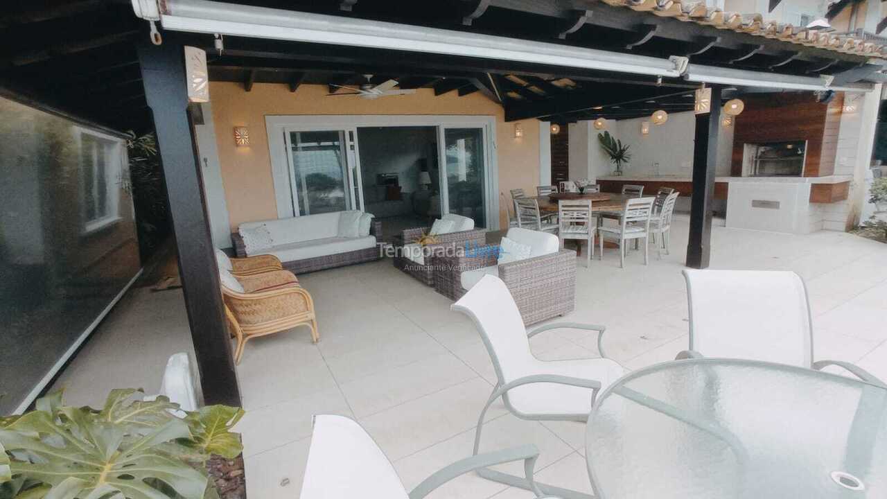 Casa para aluguel de temporada em São Sebastião (Juquehy)
