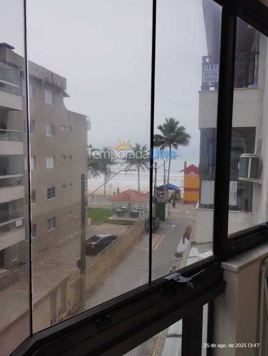 Apartamento para aluguel de temporada em Itapema (Meia Praia)