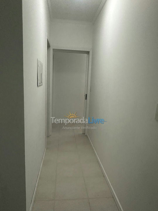 Apartamento para aluguel de temporada em Itapema (Meia Praia Quadra do Mar)