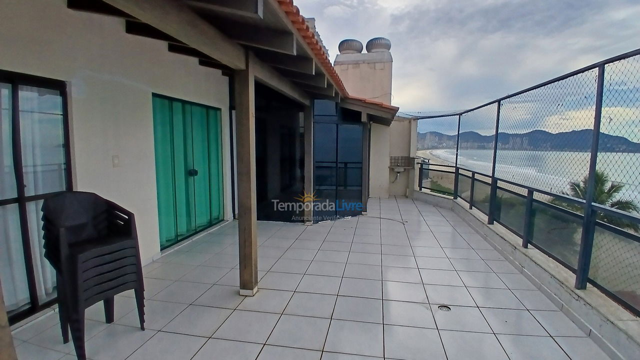 Apartamento para aluguel de temporada em Itapema (Meia Praia)