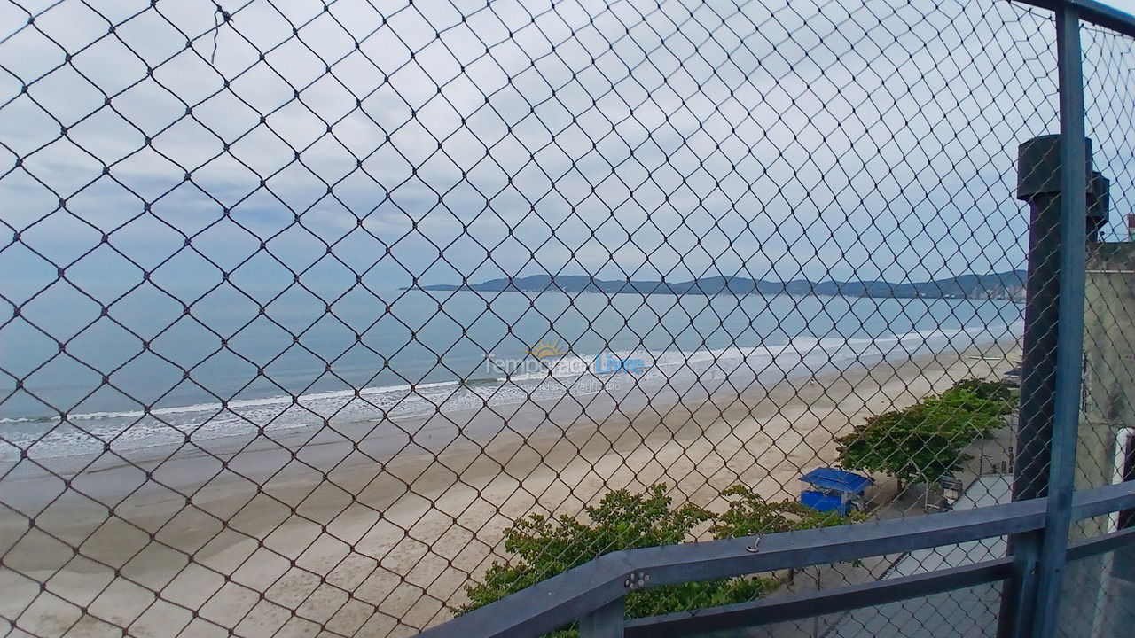 Apartamento para aluguel de temporada em Itapema (Meia Praia)