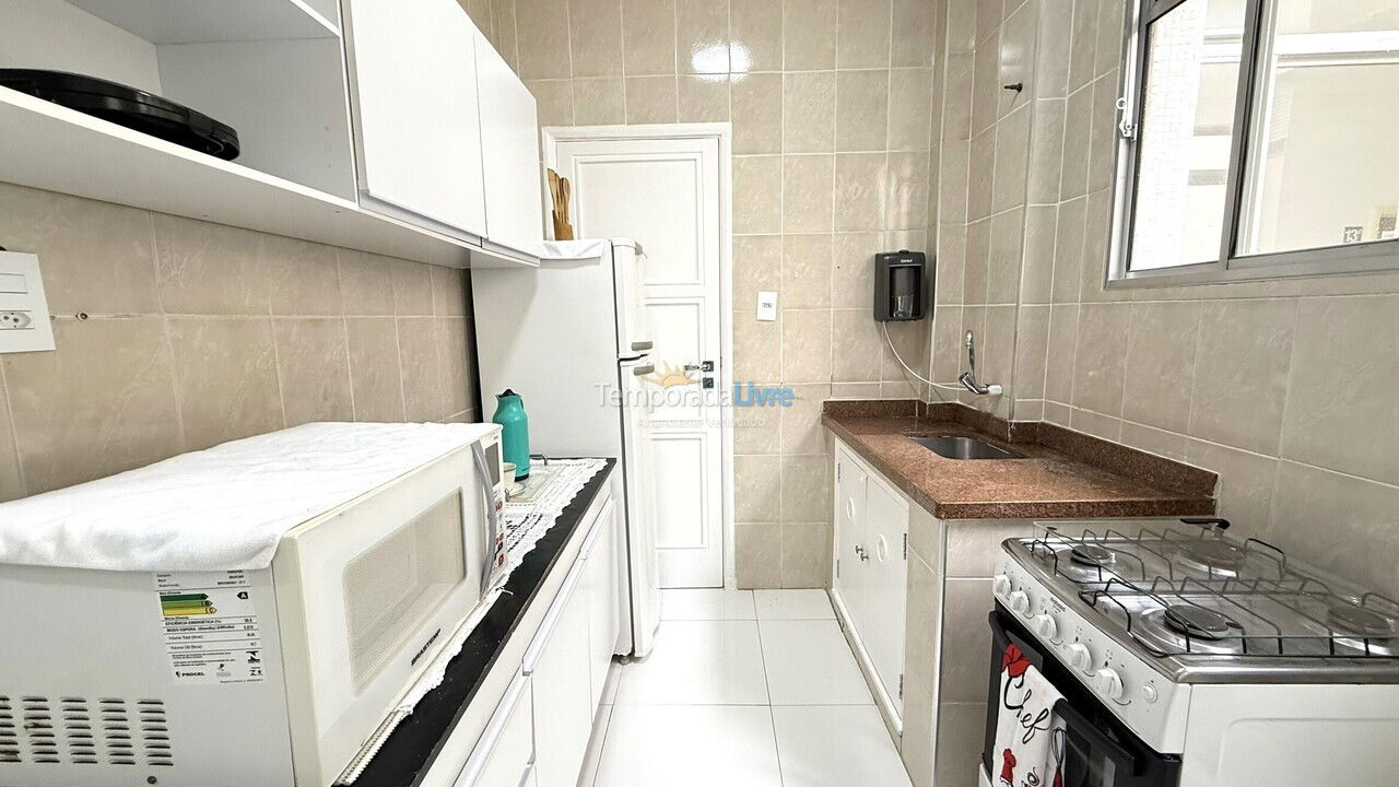 Apartamento para aluguel de temporada em Guarujá (Pitangueiras)