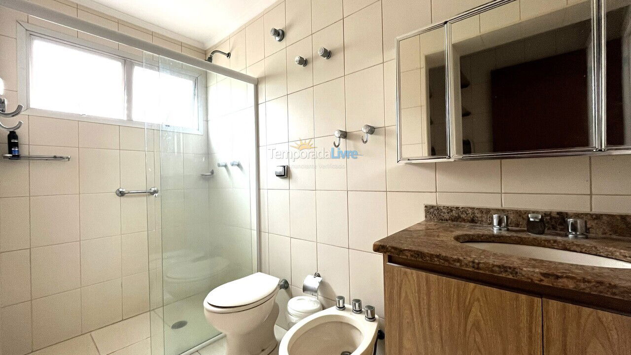 Apartment for vacation rental in Guarujá (Pitangueiras)