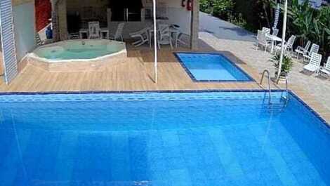 Piso para 5 personas en Residencial Curtindo Juquehy
