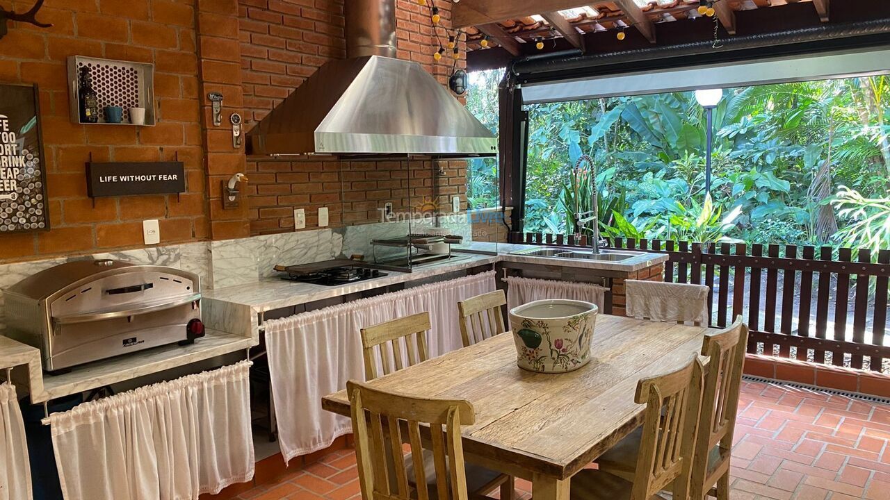 Casa para aluguel de temporada em Bertioga (Riviera de São Lourenço)