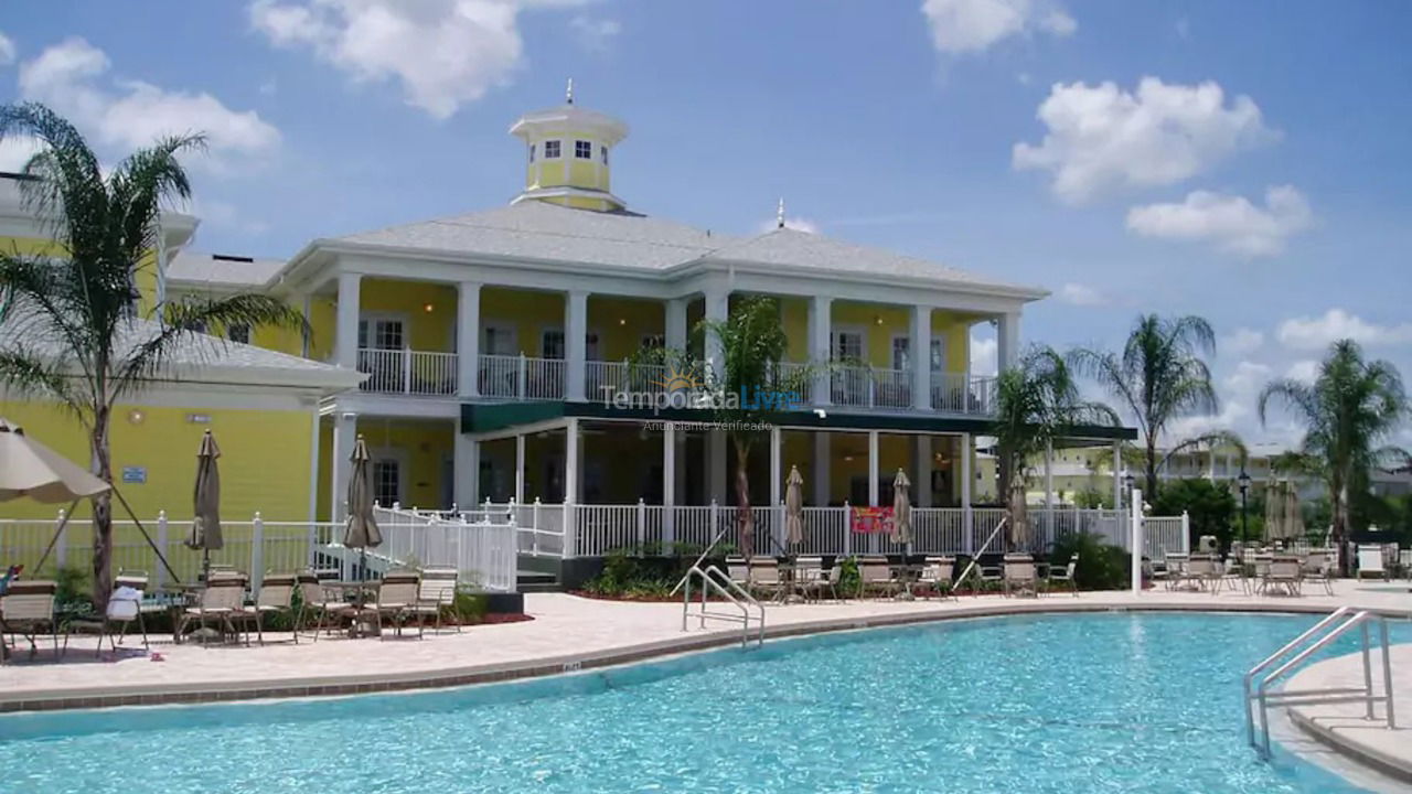 Apartamento para aluguel de temporada em Davenport (Fl)