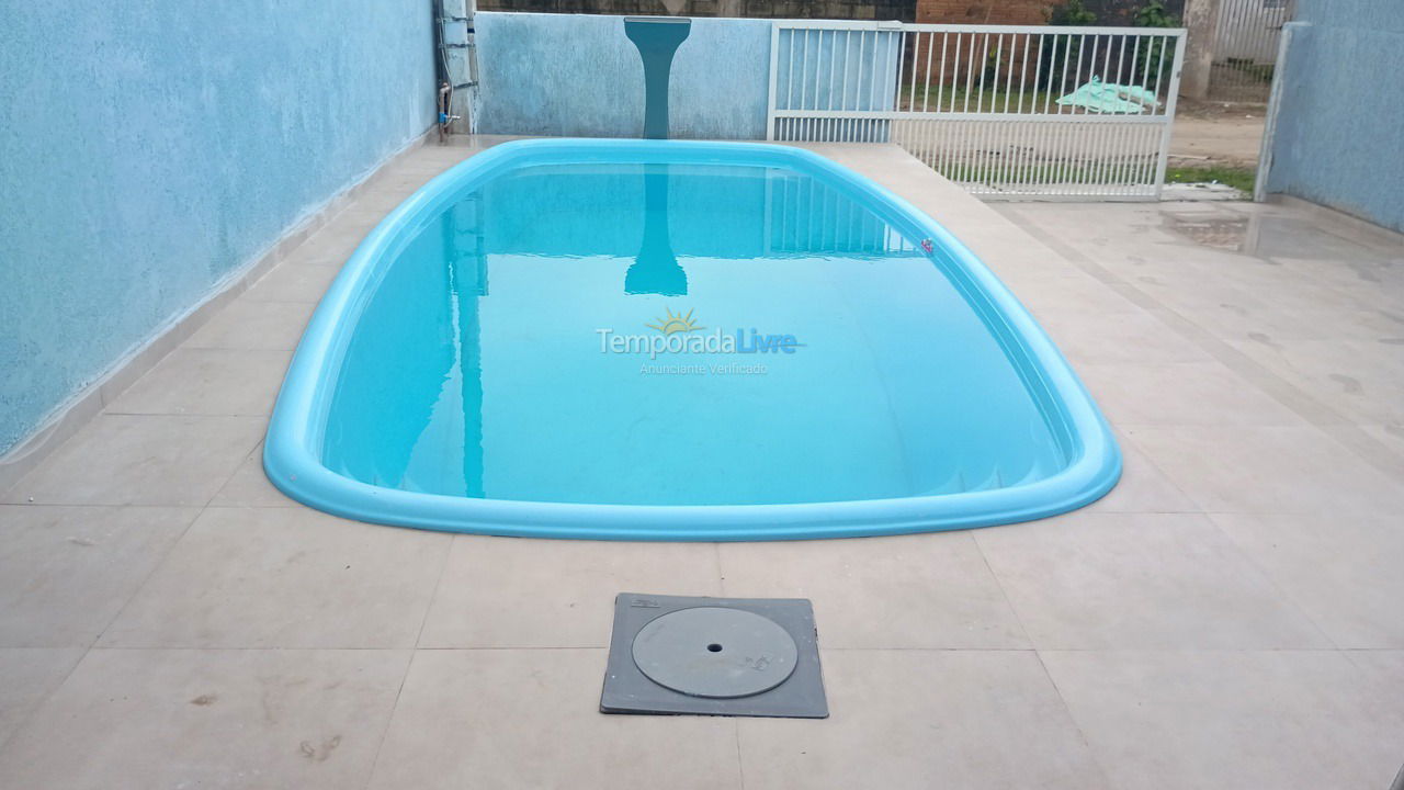 Casa para alquiler de vacaciones em Matinhos (Balneário Currais)