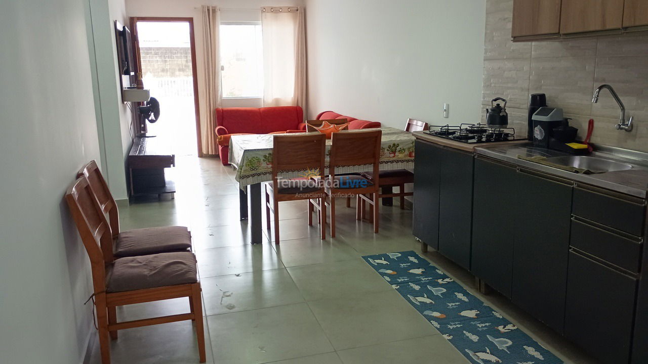 Casa para alquiler de vacaciones em Matinhos (Balneário Currais)