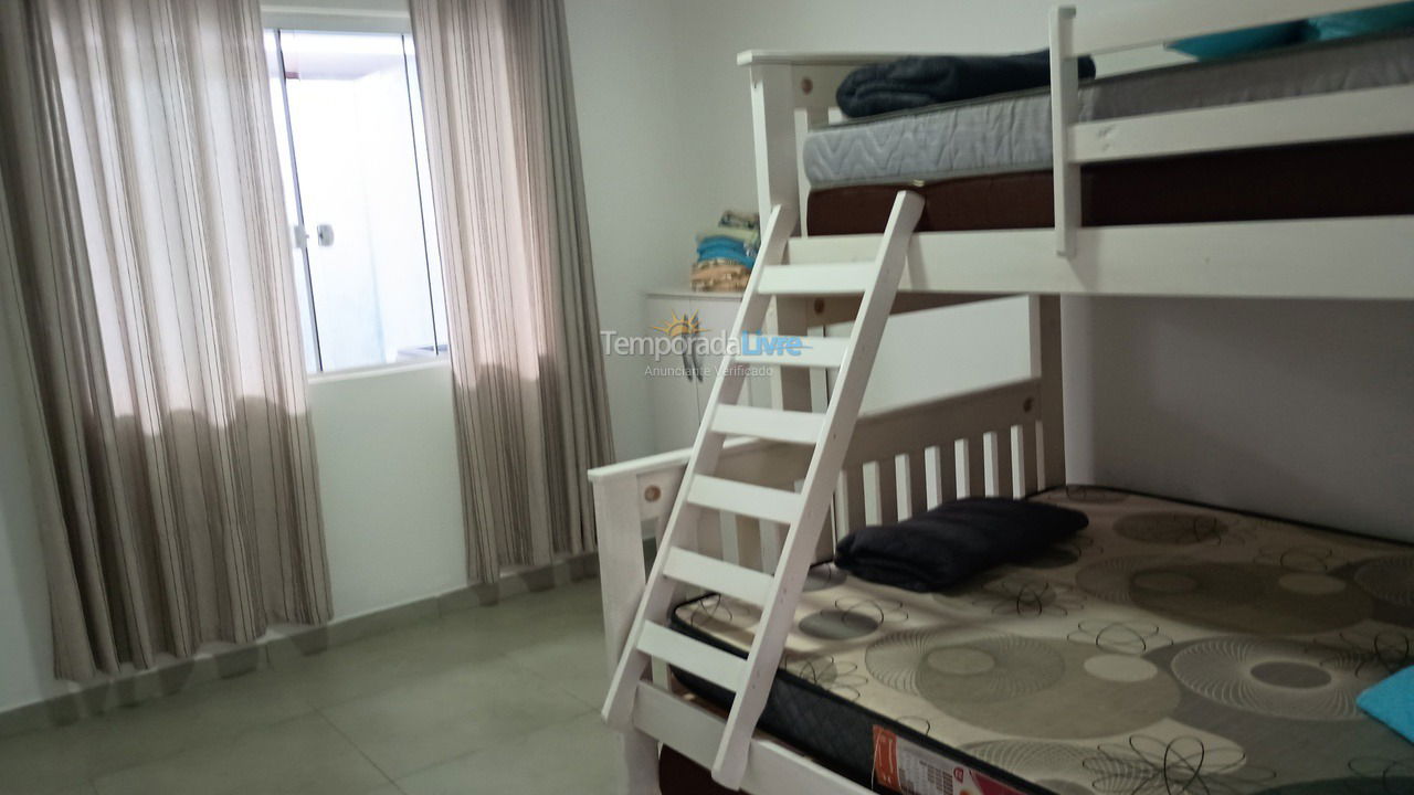 Casa para alquiler de vacaciones em Matinhos (Balneário Currais)
