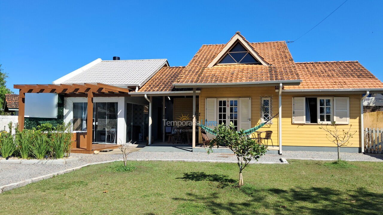 House for vacation rental in Palhoça (Pinheira Mar Aberto)