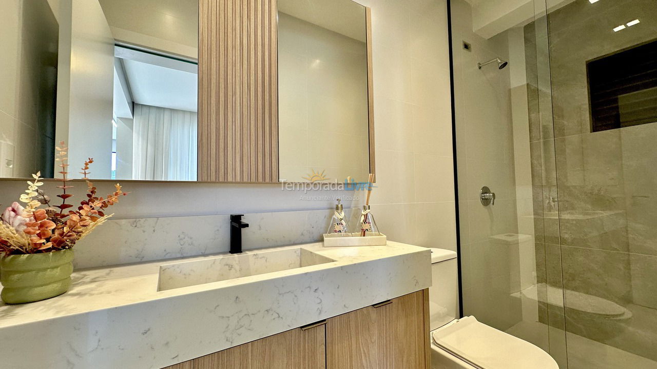 Apartamento para aluguel de temporada em Bombinhas (Praia de Bombas)