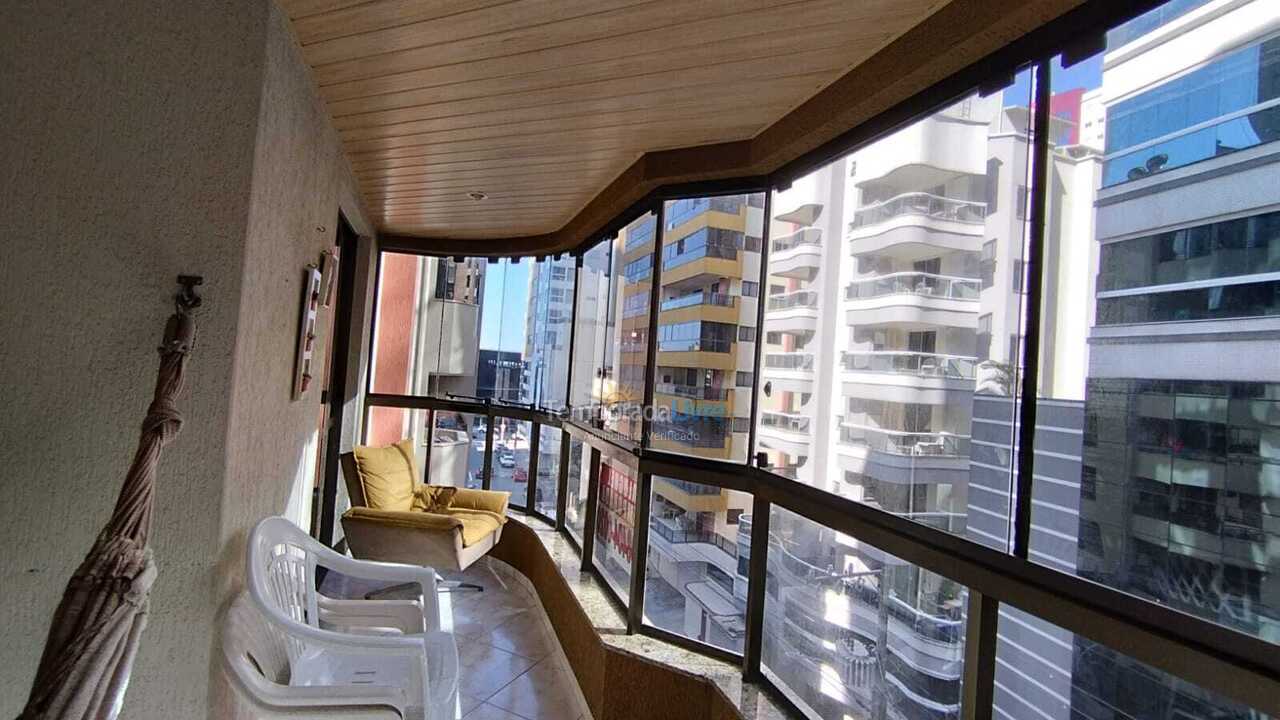 Apartamento para aluguel de temporada em Itapema (Meia Praia)