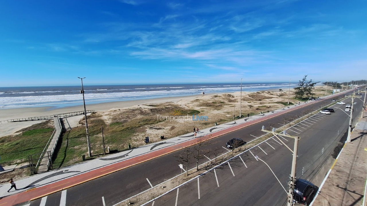 Apartamento para aluguel de temporada em Capão da Canoa (Centro)