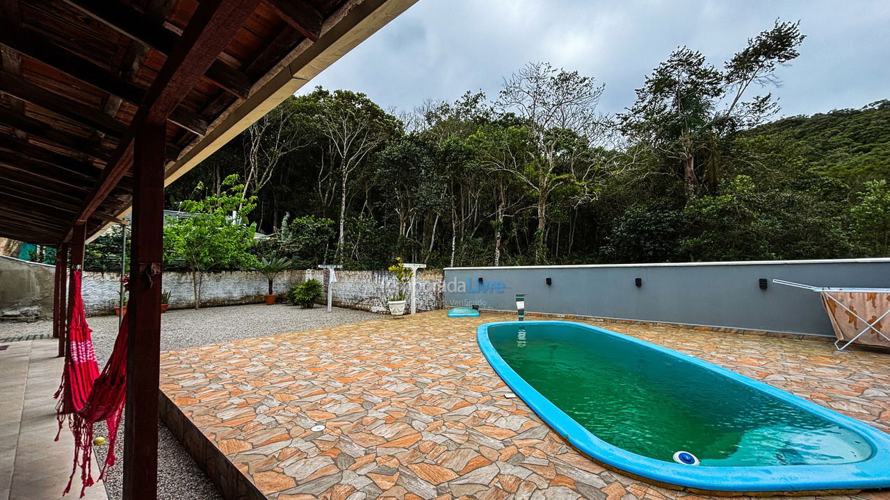 Casa para alquiler de vacaciones em Governador Celso Ramos (Costeira da Armação)