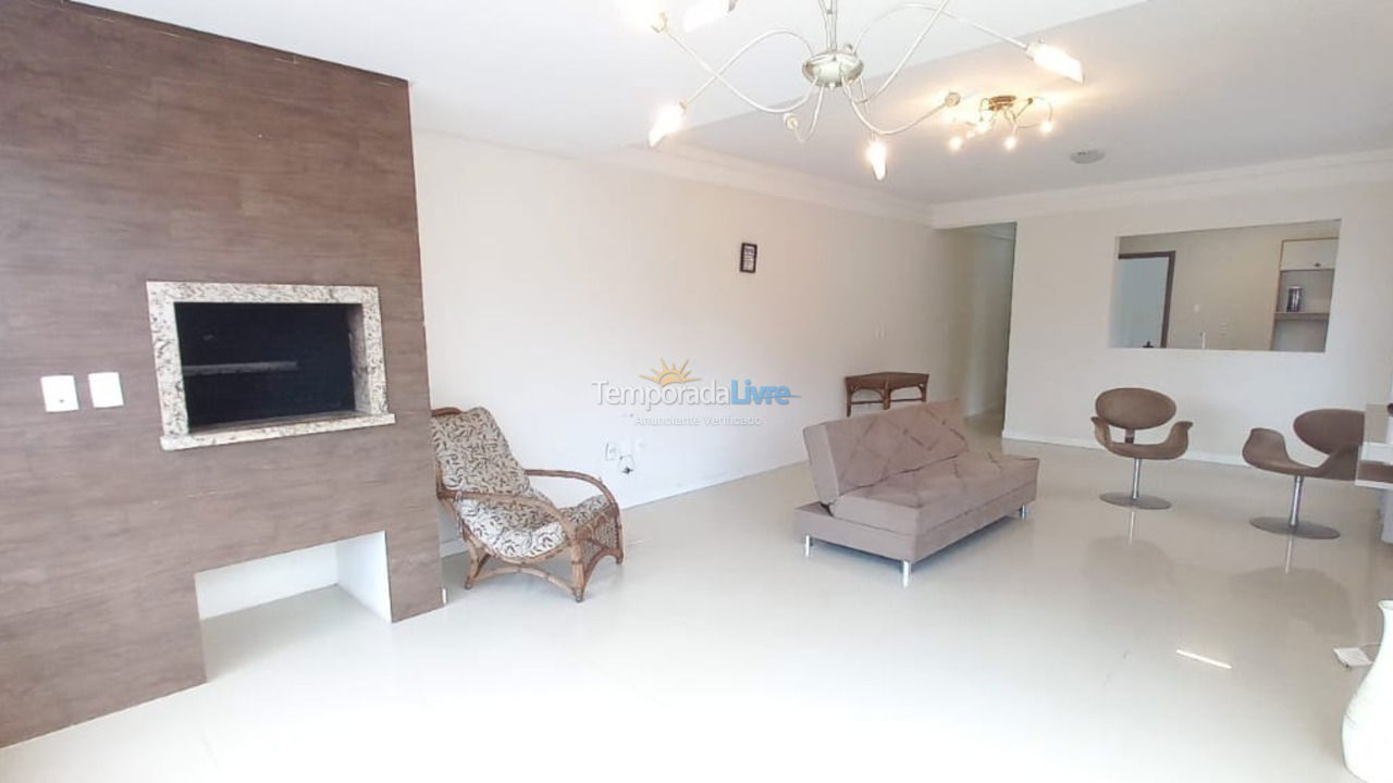 Apartamento para aluguel de temporada em Capão da Canoa (Centro)