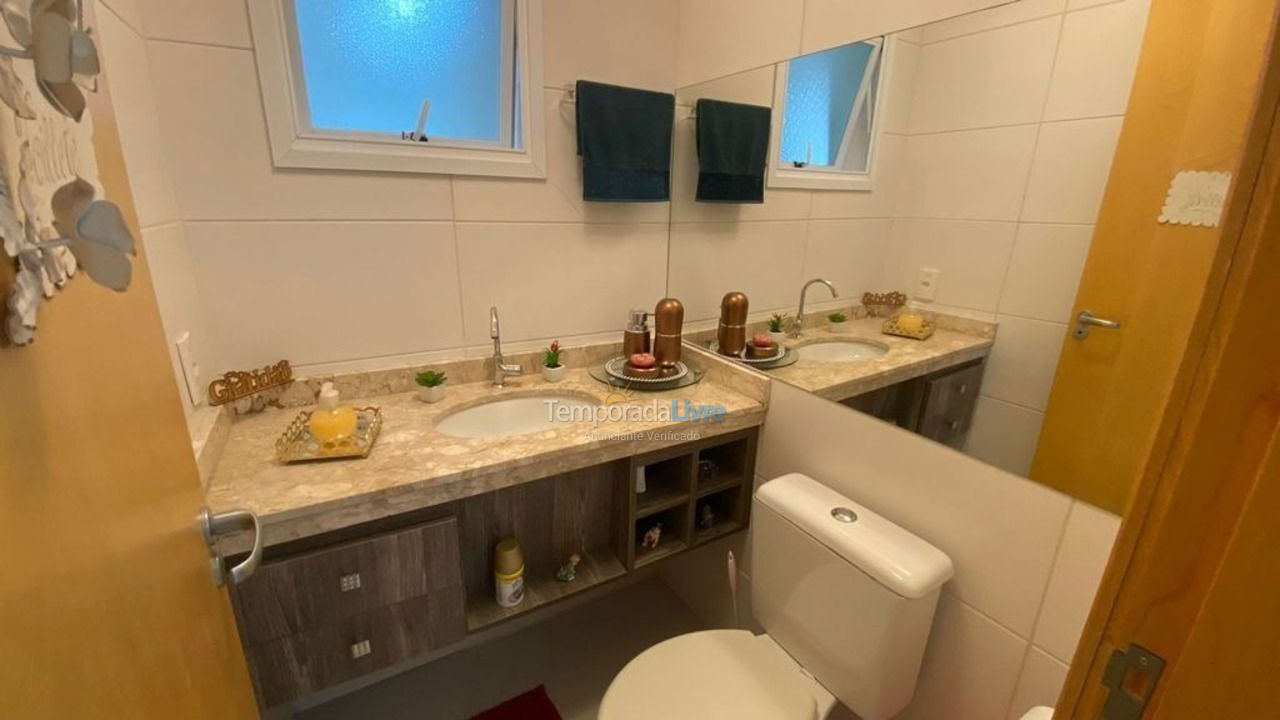 Apartamento para aluguel de temporada em Capão da Canoa (Zona Nova)