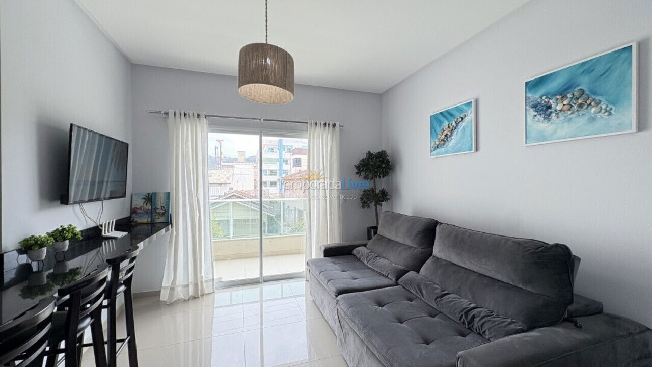 Apartment for vacation rental in Bombinhas (Praia de Bombas)