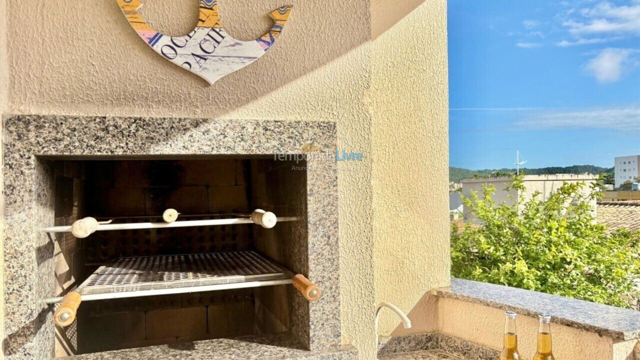 Apartamento para alquiler de vacaciones em Bombinhas (Praia de Bombas)