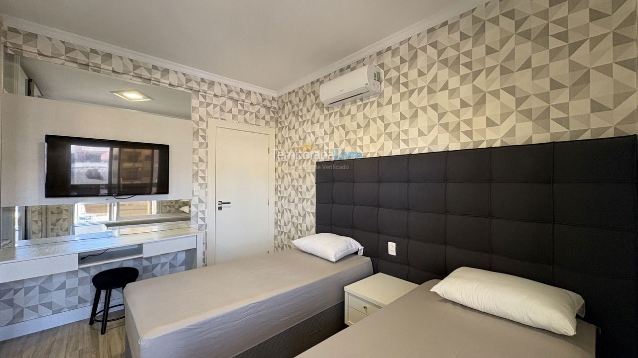Apartment for vacation rental in Bombinhas (Praia de Bombas)