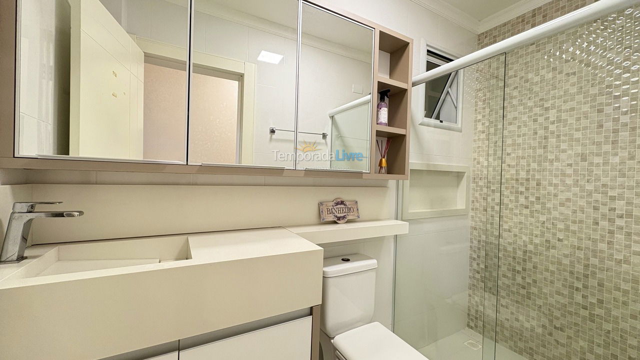 Apartment for vacation rental in Bombinhas (Praia de Bombas)