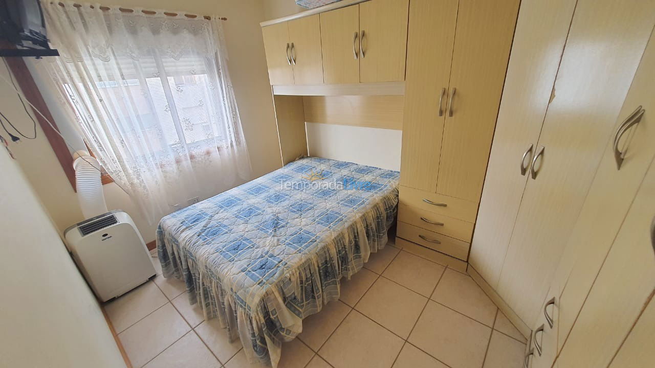 Apartamento para aluguel de temporada em Capão da Canoa (Centro)