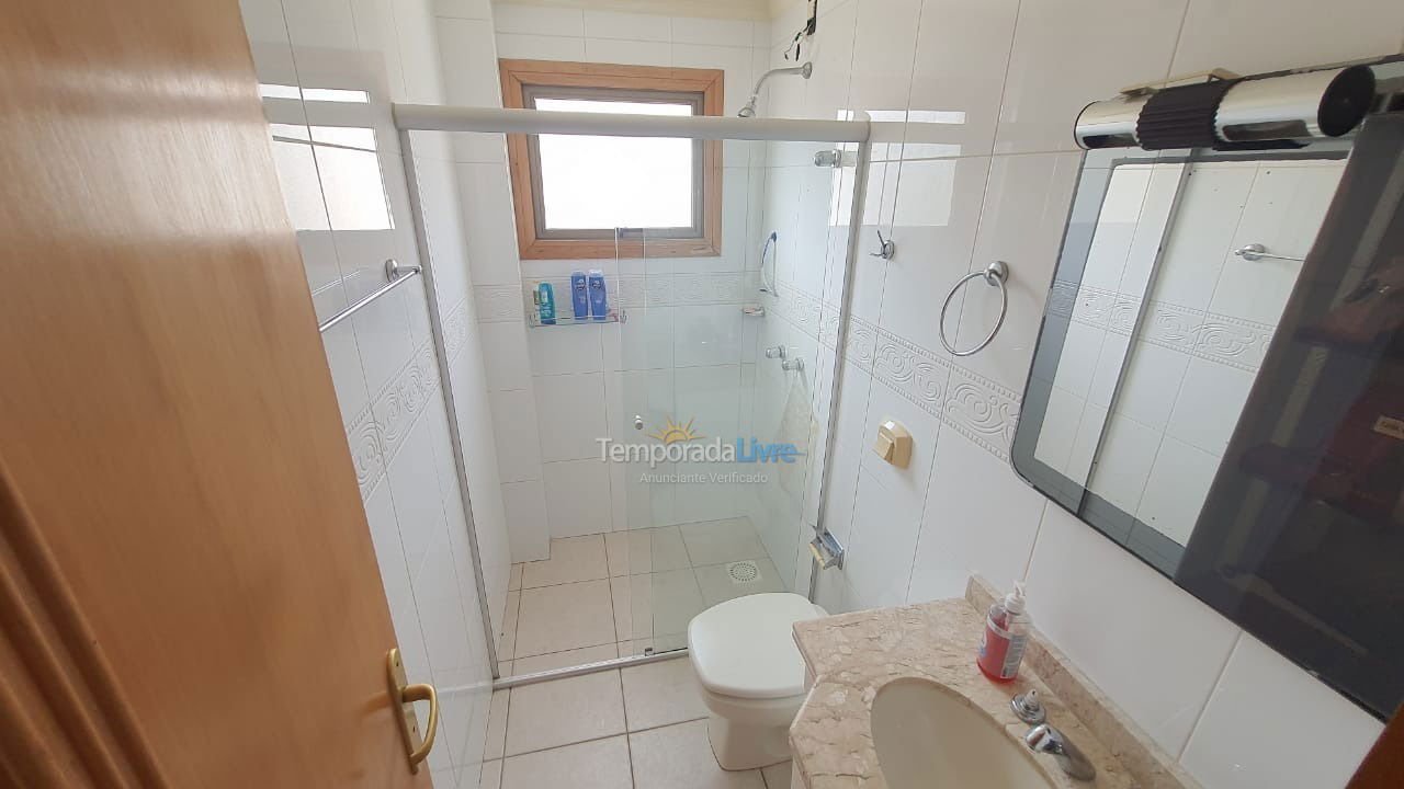 Apartamento para aluguel de temporada em Capão da Canoa (Centro)
