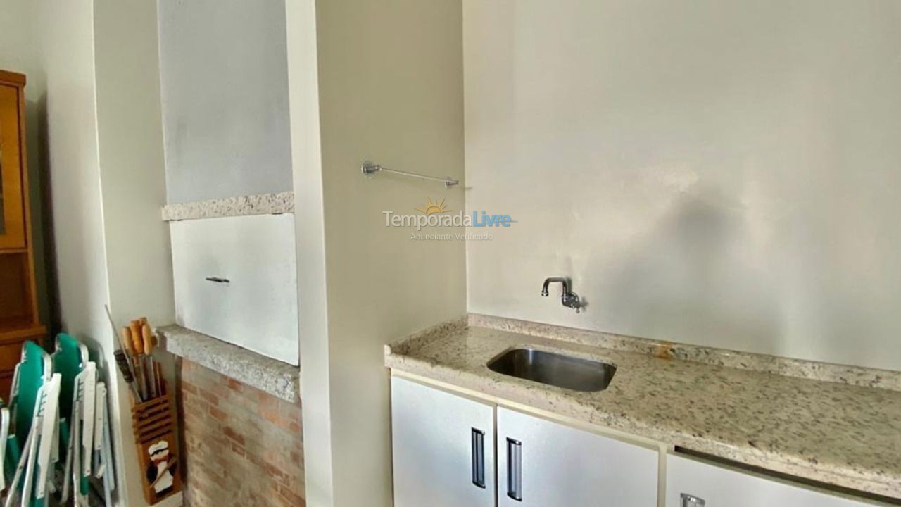 Apartamento para aluguel de temporada em Capão da Canoa (Zona Nova)