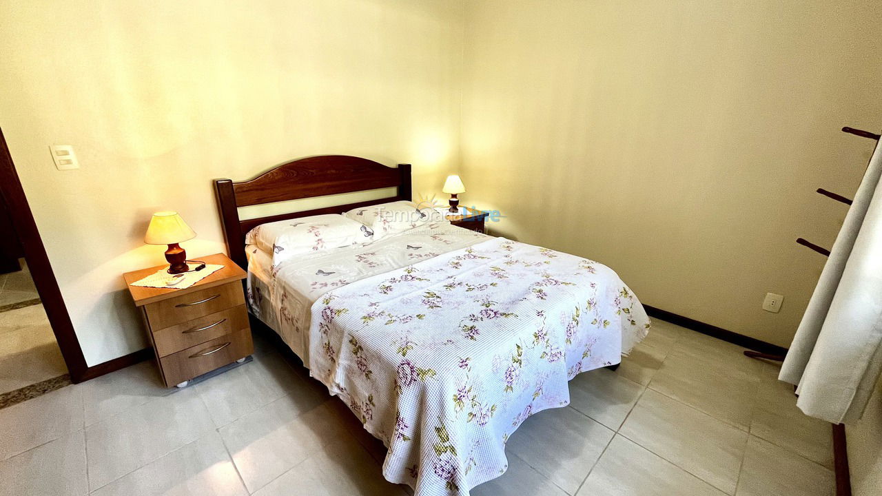 Casa para aluguel de temporada em Florianópolis (Praia da Lagoinha)