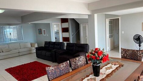 SEASIDE HOUSE 4 SUITES