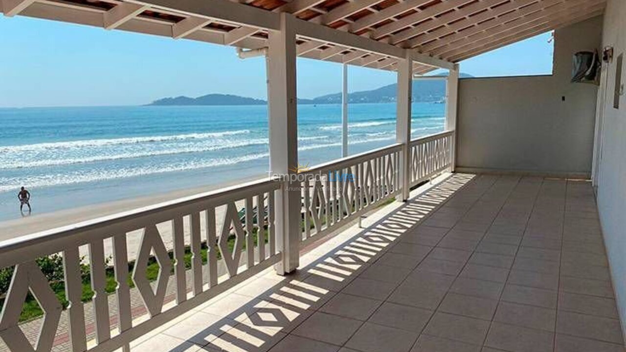 House for vacation rental in Bombinhas (Praia de Bombas)