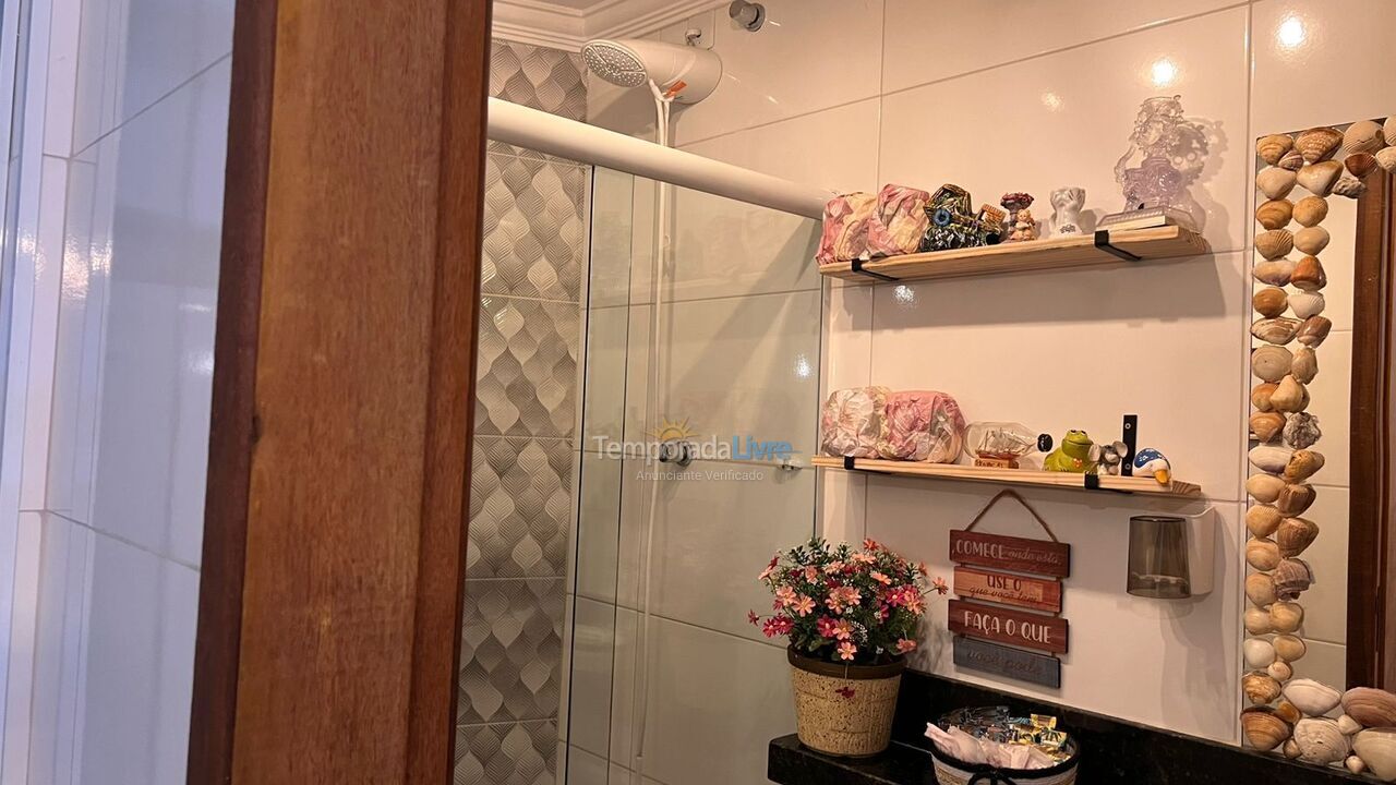 Casa para aluguel de temporada em Cabo Frio (Bairro Caminho de Buzios)