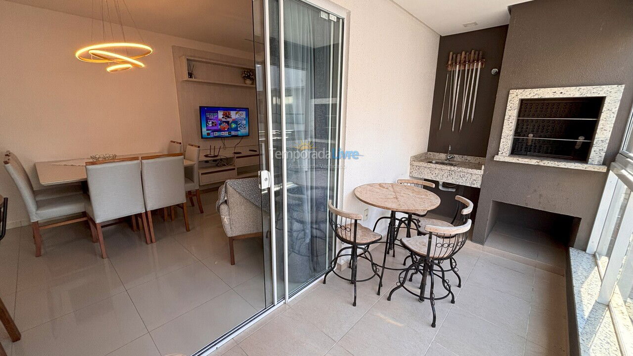 Apartamento para aluguel de temporada em Bombinhas (Praia de Bombas)