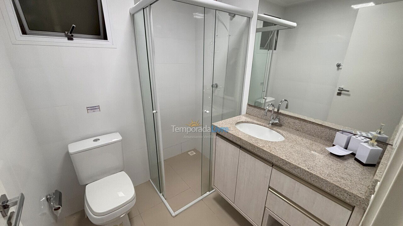 Apartamento para aluguel de temporada em Bombinhas (Praia de Bombas)