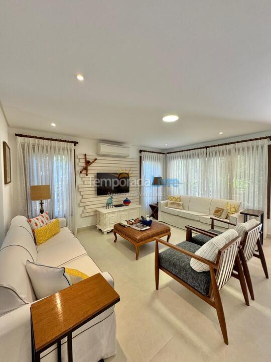 Casa para alquiler de vacaciones em São Sebastião (Praia da Baleia)
