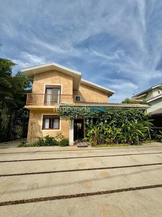 Casa para alquiler de vacaciones em São Sebastião (Praia da Baleia)