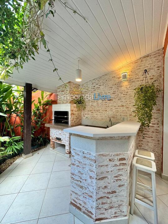 Casa para aluguel de temporada em São Sebastião (Juquehy)