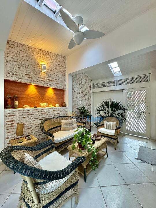 Casa para aluguel de temporada em São Sebastião (Juquehy)