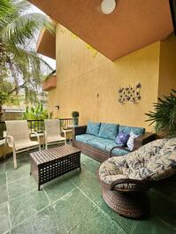Townhouse in a Condominium on Juquehy Beach CA0004