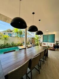 Casa em condomínio na praia de Juquehy CA0253