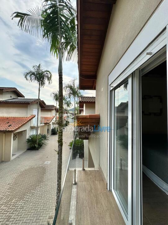Casa para aluguel de temporada em São Sebastião (Juquehy)