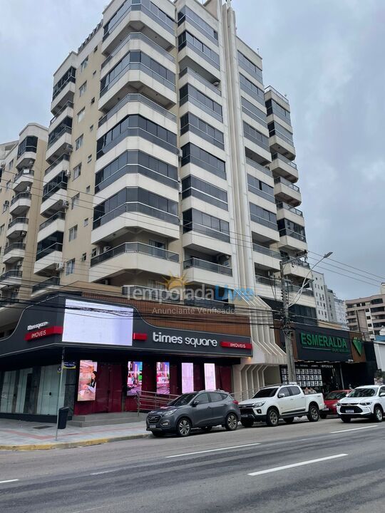 Apartamento para aluguel de temporada em Itapema (Meia Praia)