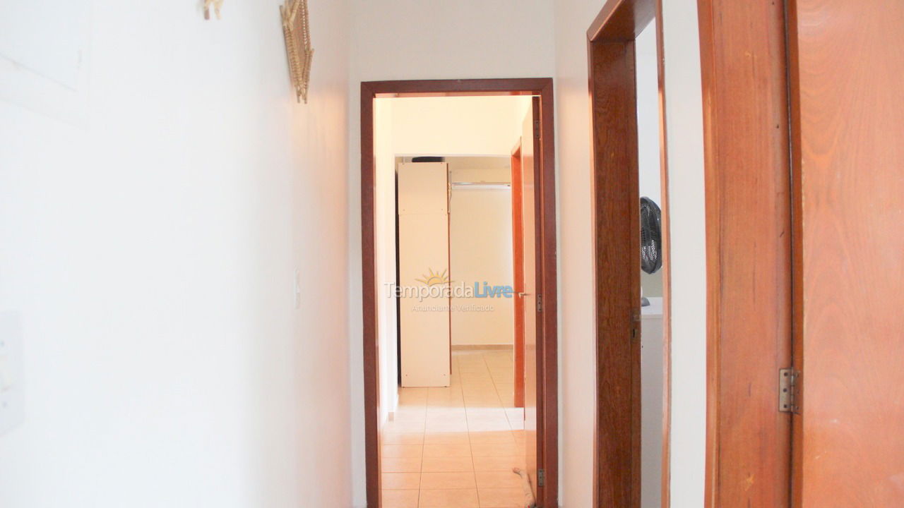 Apartamento para aluguel de temporada em Itapema (Meia Praia)