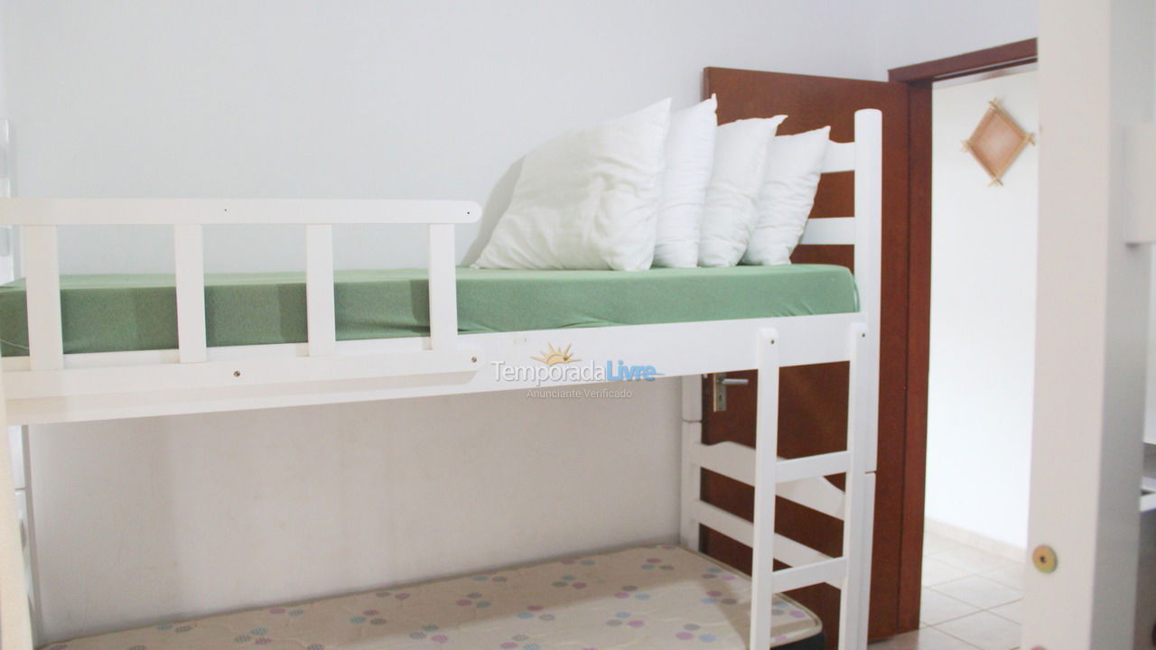 Apartamento para aluguel de temporada em Itapema (Meia Praia)