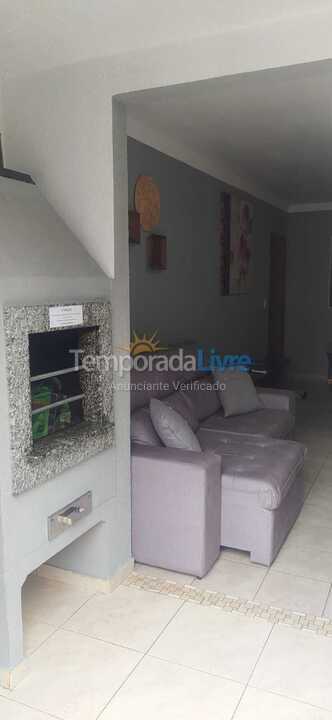 Apartamento para aluguel de temporada em Itapema (Meia Praia)