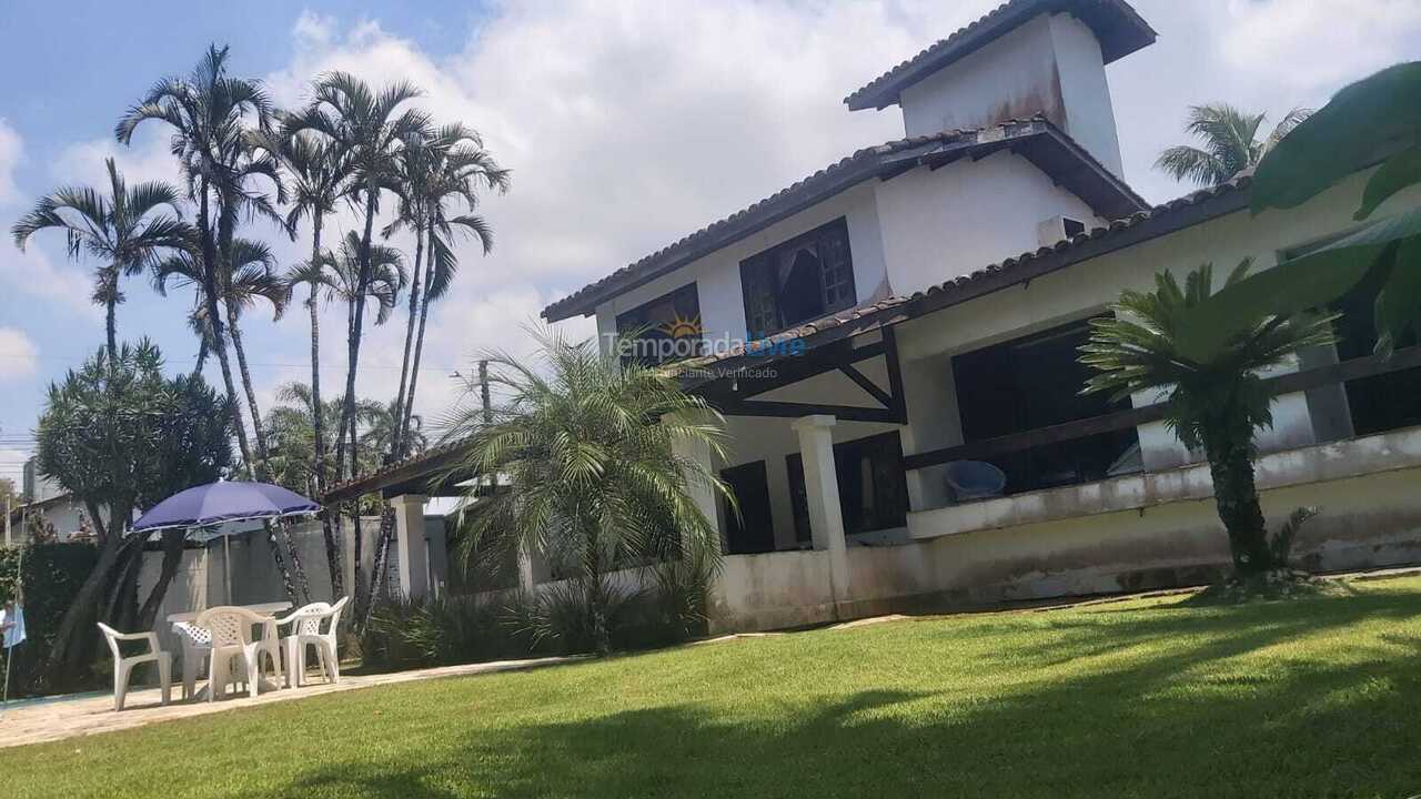 Casa para aluguel de temporada em Guarujá (Enseada)