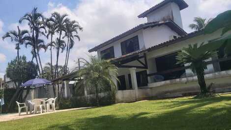 Casa para alugar em Guarujá - Enseada