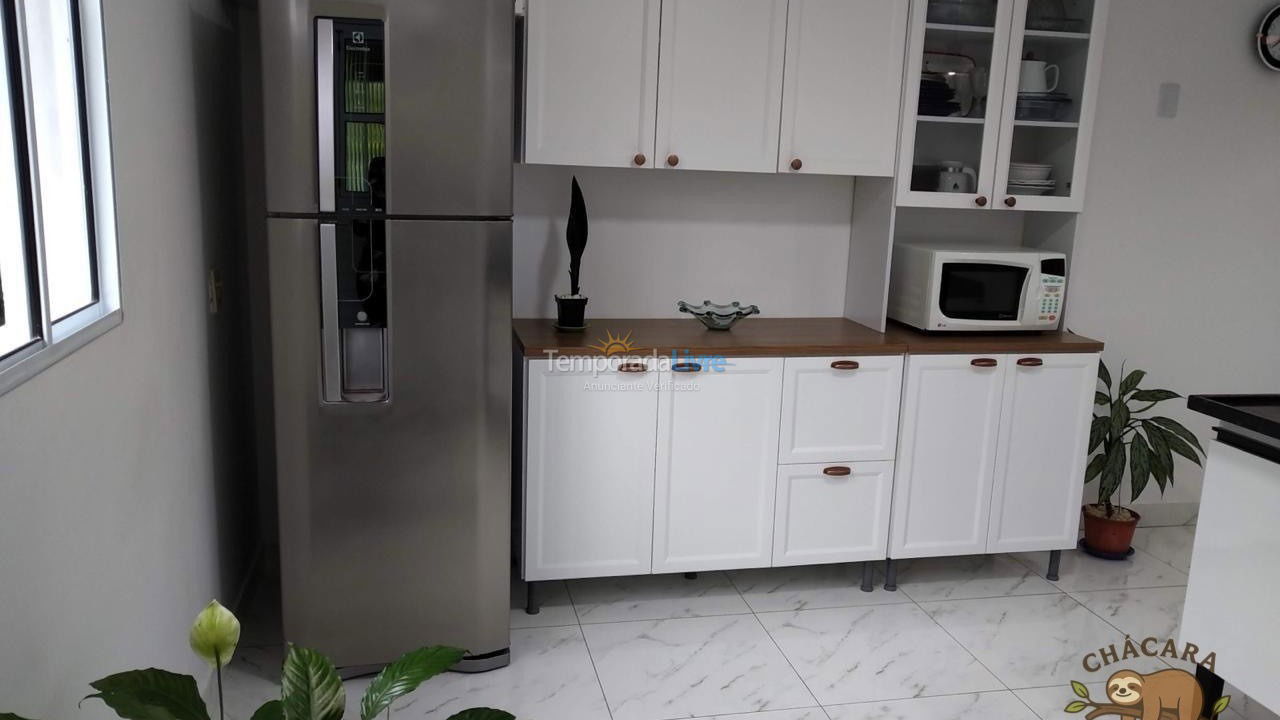 Granja para alquiler de vacaciones em Mairinque (Condomínio Paineiras)